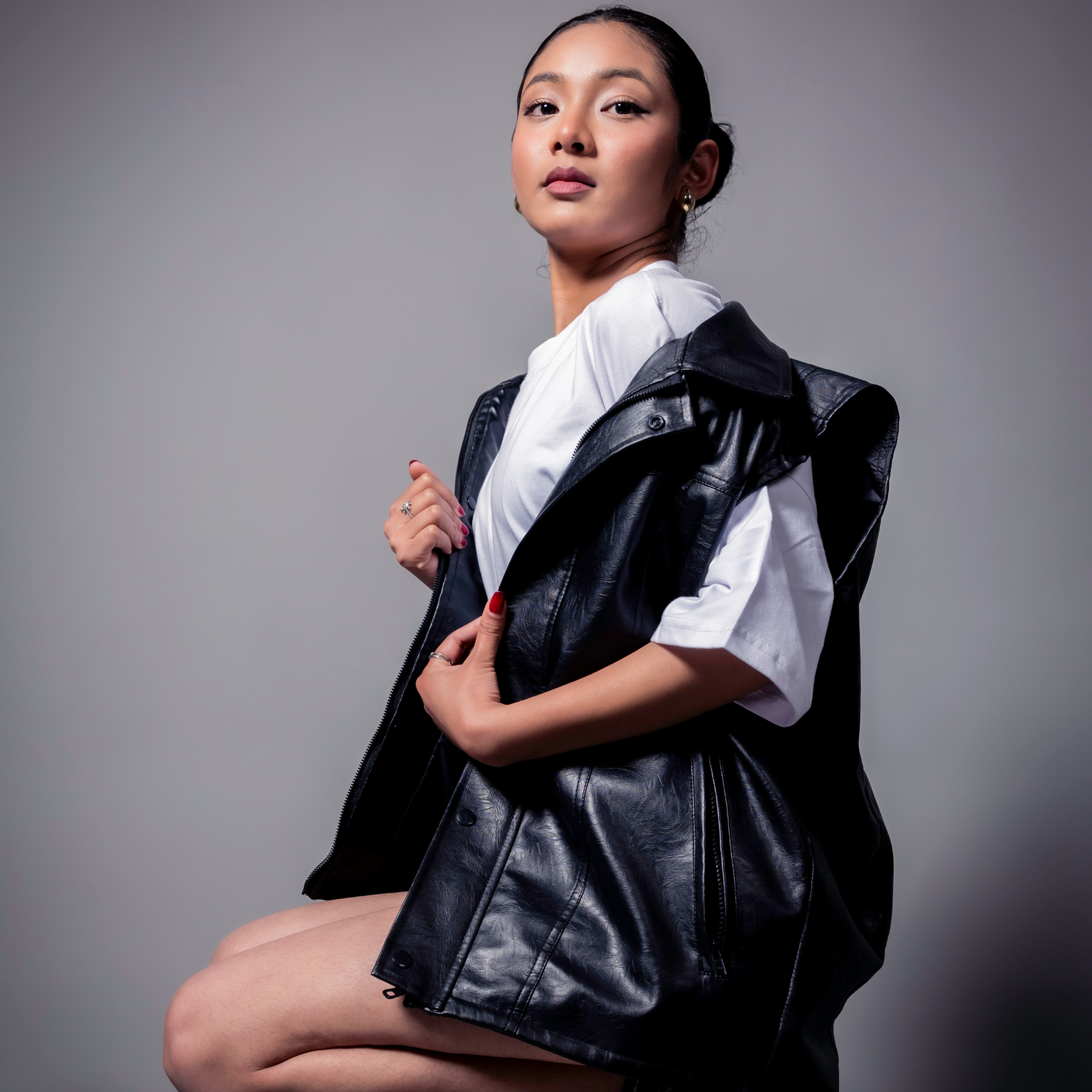 X Half-Sleeve Leather Outer